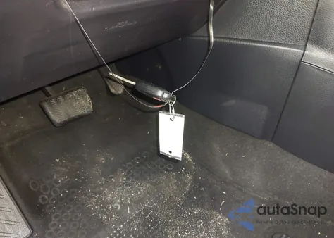 2017 Toyota Corolla Le z USA, uszkodzony, nr VIN 2T1BURHEXHC795495